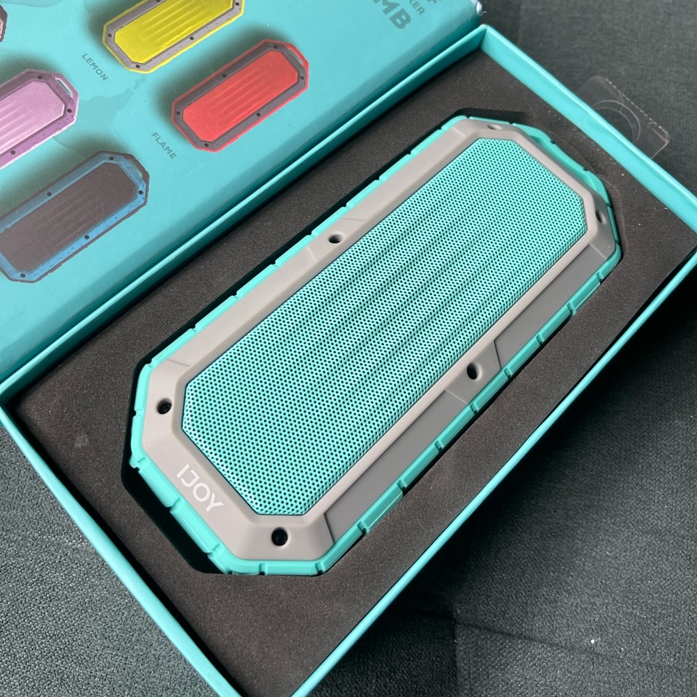 Waterproof Bluetooth Beach Bomb Speaker